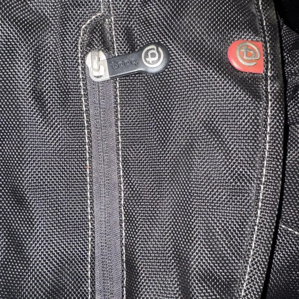 booq Boa Nerve Laptop Messenger Bag Black 15.6” MacBook Bike Commuter 20x17